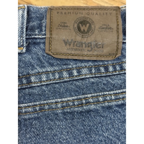Wrangler Shorts Mens 40 Blue Bermuda Workwear Skater Denim Cotton Jort EUC - Picture 3 of 6